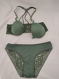 Dolgulu Önden Açmalı Sabit Askılı Dantelli Sütyen Takımı